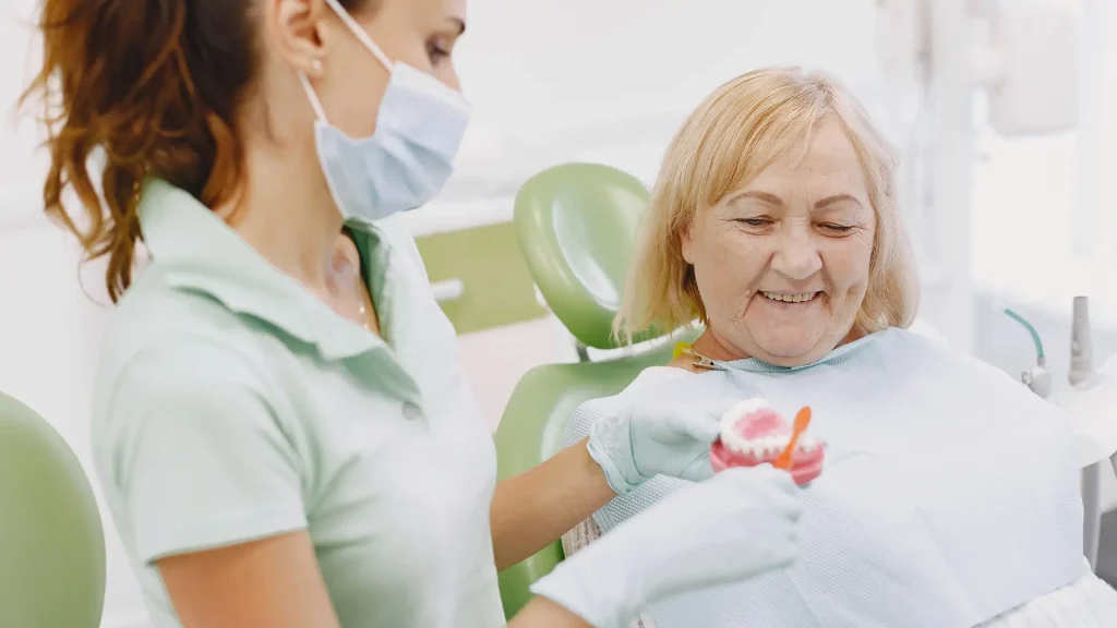 Medicina Dentária Geriátrica Medicina Dentária Geriátrica
