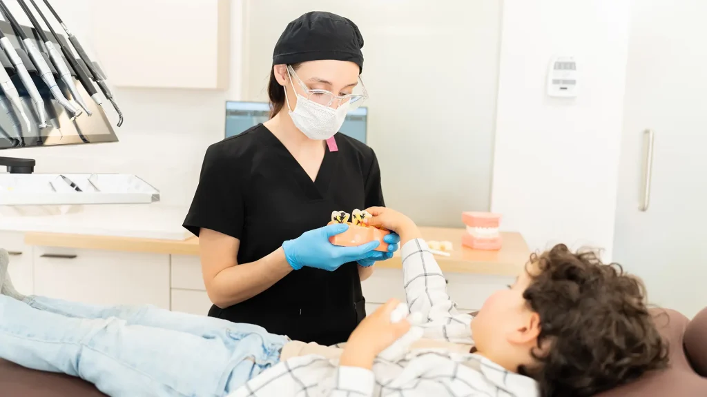 A Clinoral-Odontopediatria